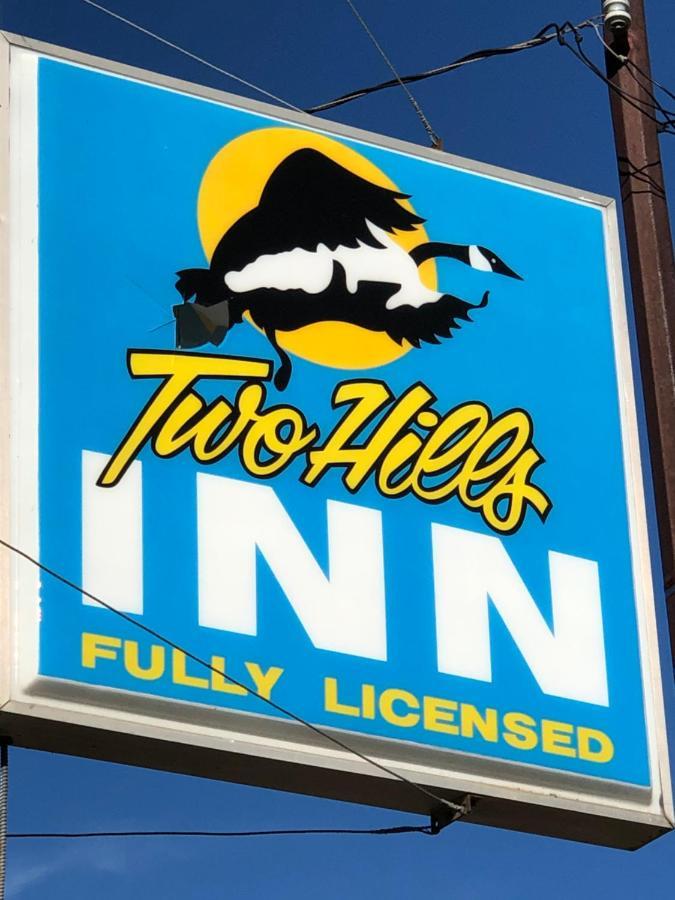 Two Hills Inn Екстер'єр фото