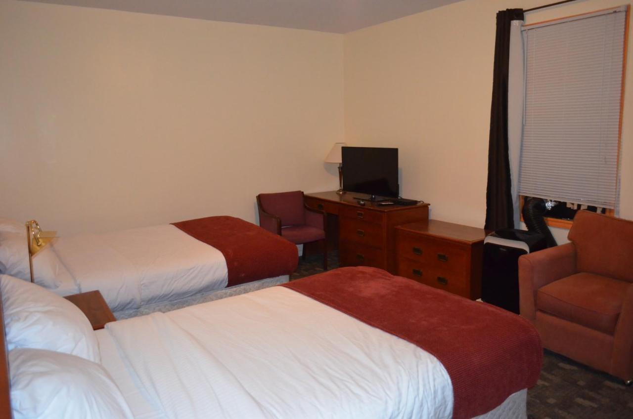 Two Hills Inn Екстер'єр фото